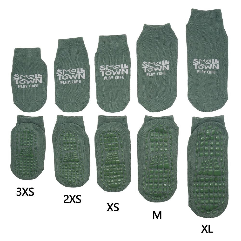 Small Town Play Café Grip Socks (10 Pack)